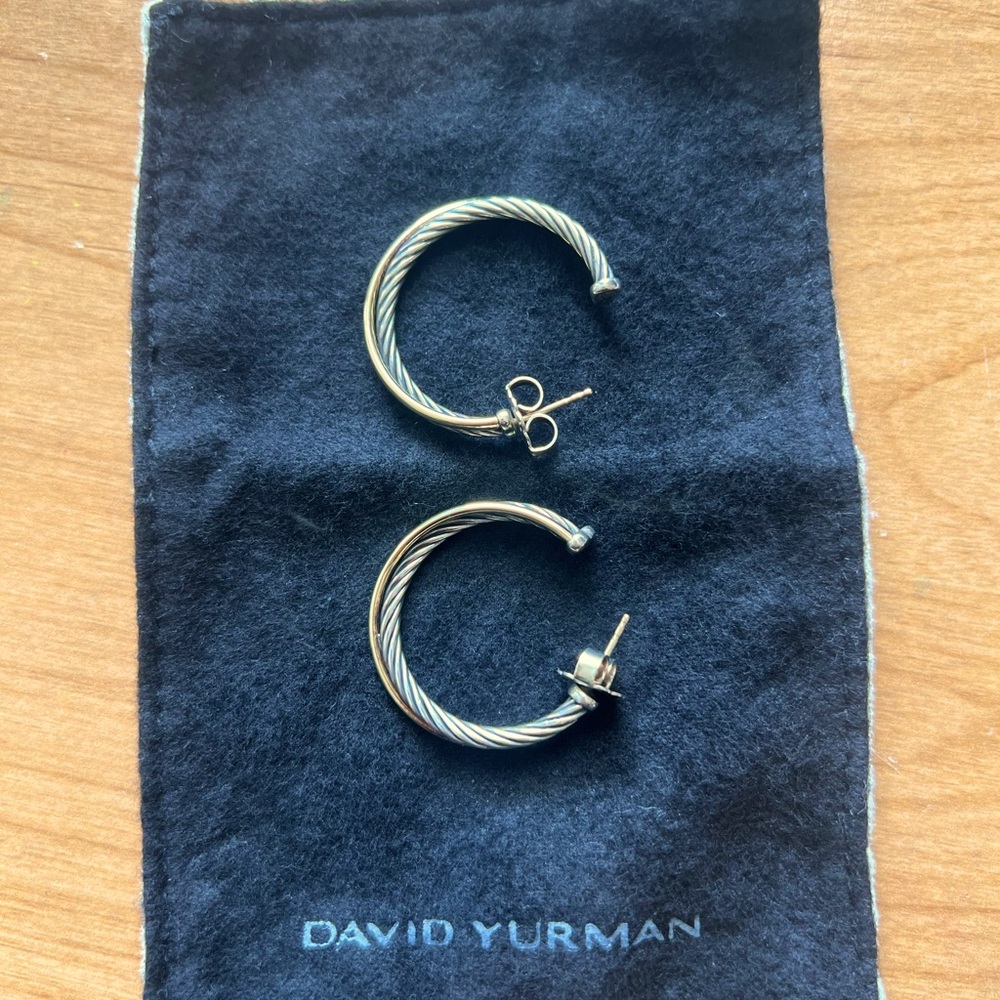 David Yurman Crossover Hoop Earrings. Sterling Silver/18k Yellow Gold. Medium.